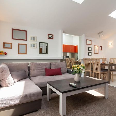 Friendly Family Loft In The Center Daire Krakow Dış mekan fotoğraf